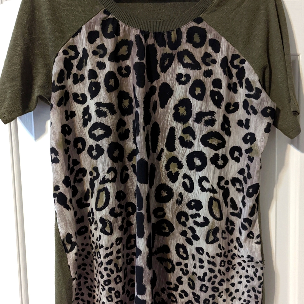 Olive Green Leopard Suzy Shier T-Shirt